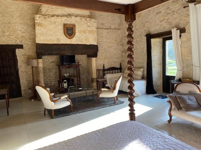Manoir La Barriere - Lot Bed & Breakfast Le Vigan  Exterior photo